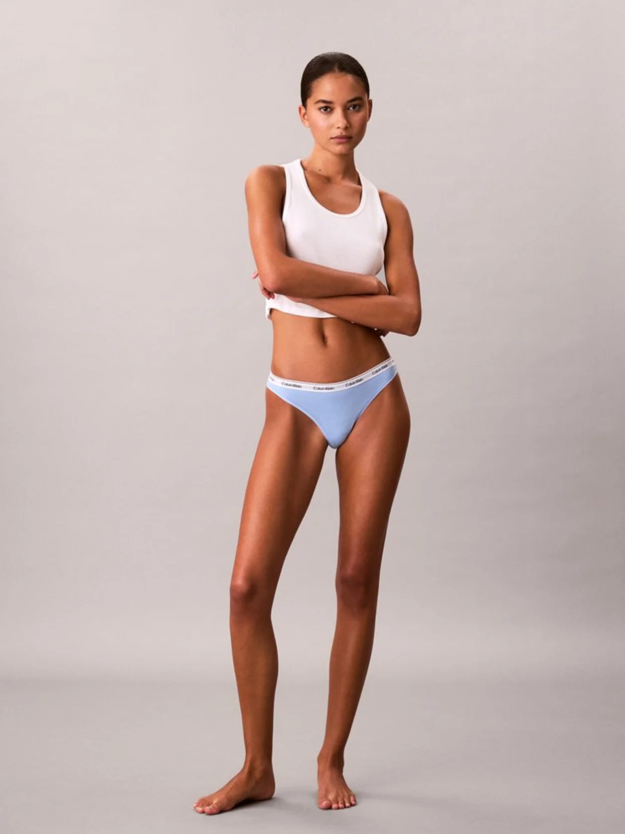 BLACK/WHITE/FROZEN FJIORD طقم ملابس داخلية ثونج من تشكيلة مودرن لوجو، 3 قطع