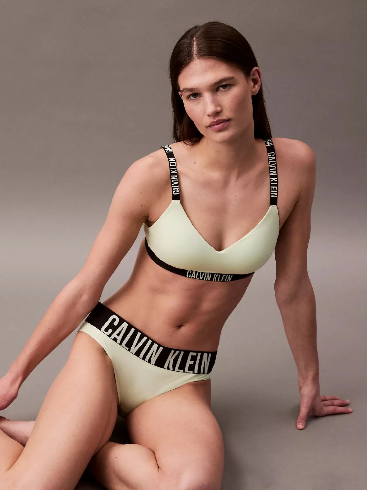 Lime Cream براليت بتبطين خفيف - إنتنس باور مايكرو