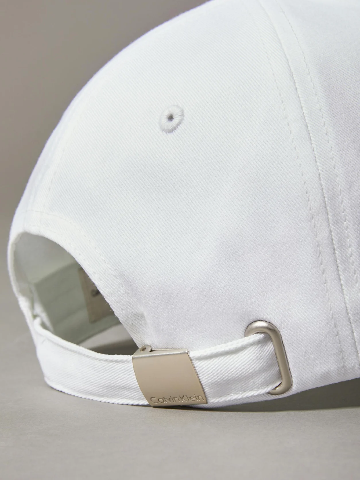 Bright White/ Black حقيبة بيسبول بشعار مطرز