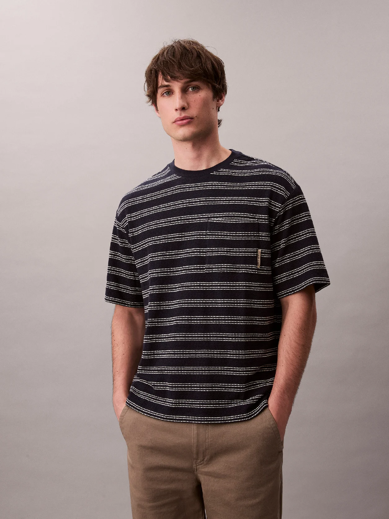 Night Sky تيشرت واسع من الجاكار المخطط بجيب