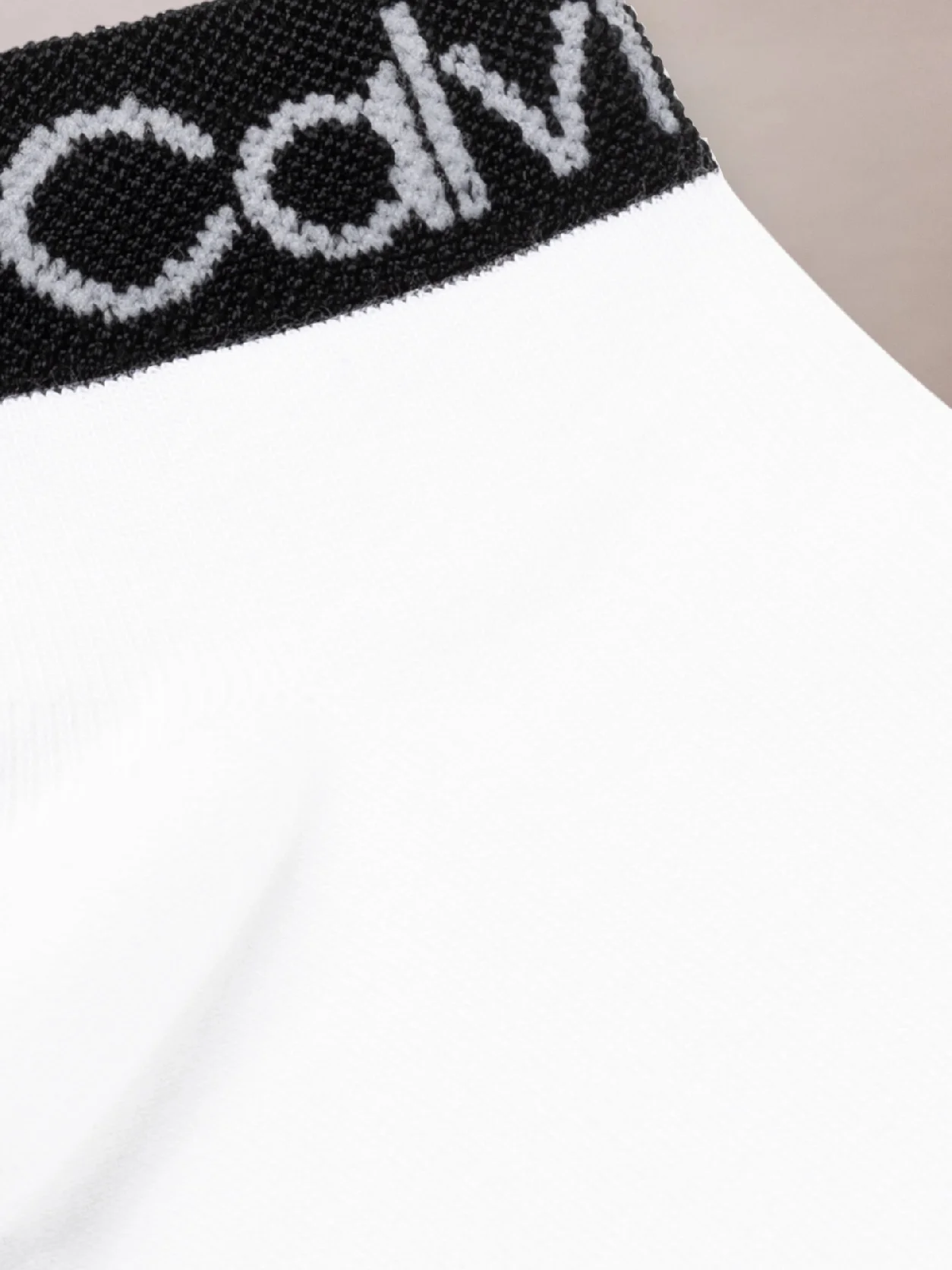 White طقم 2 زوج جوارب قصيرة