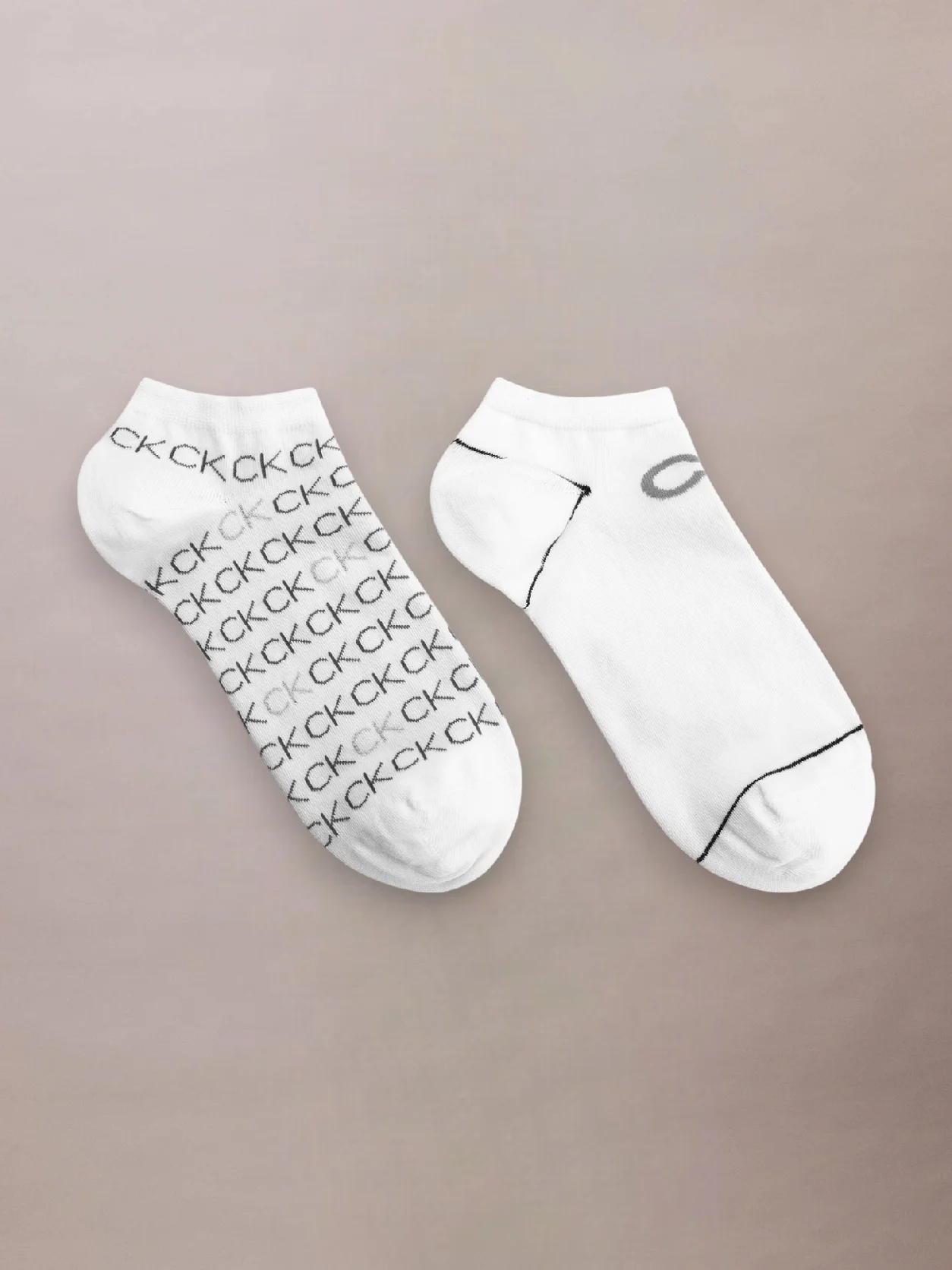 طقم 2 زوج جوارب سنيكرز