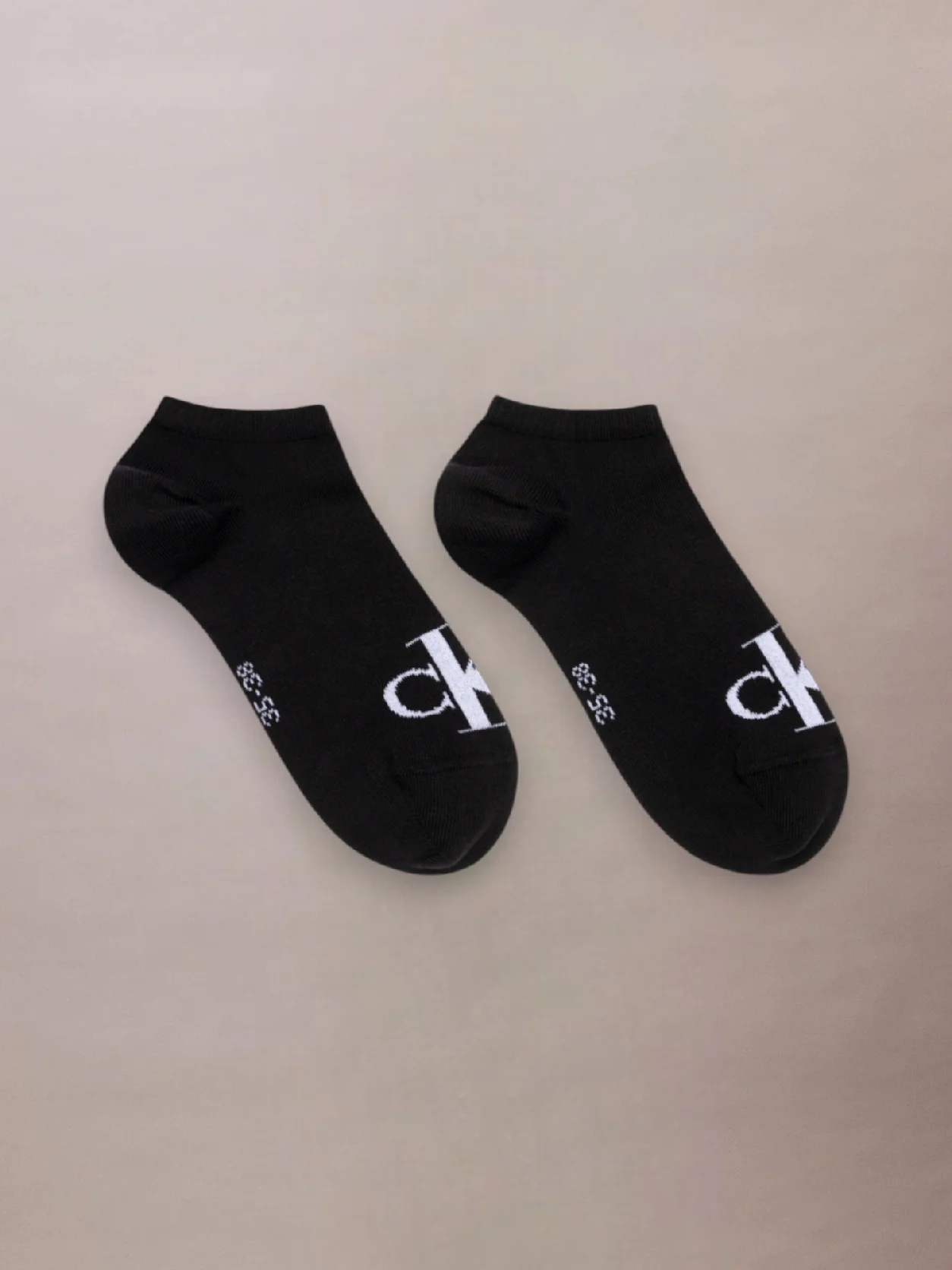 Black طقم 2 زوج جوارب سنيكرز