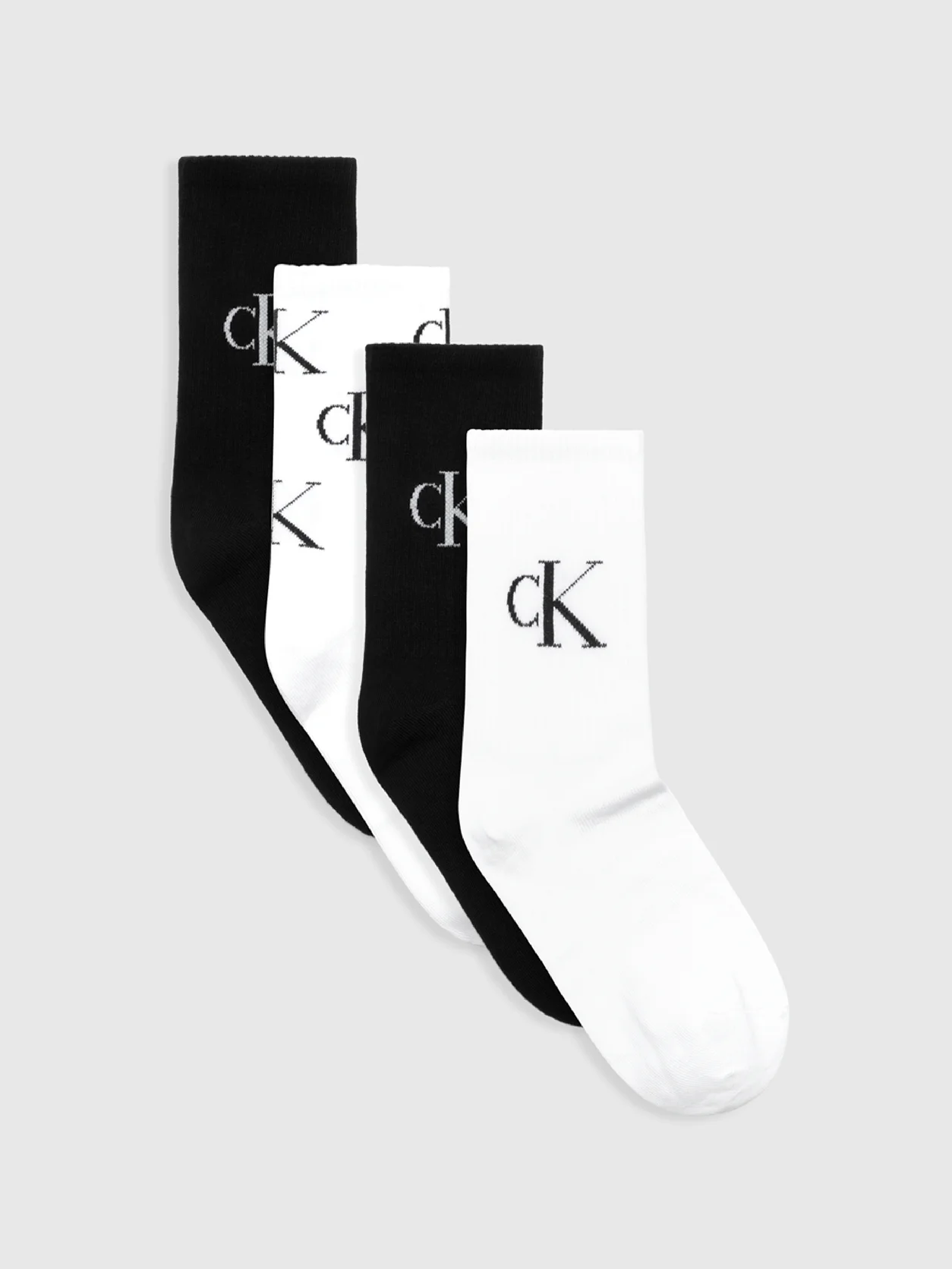  طقم جوارب بطول منتصف الساق للنساء من كلفن كلاين جينز مكون من 4 قطع مع صندوق هدايا