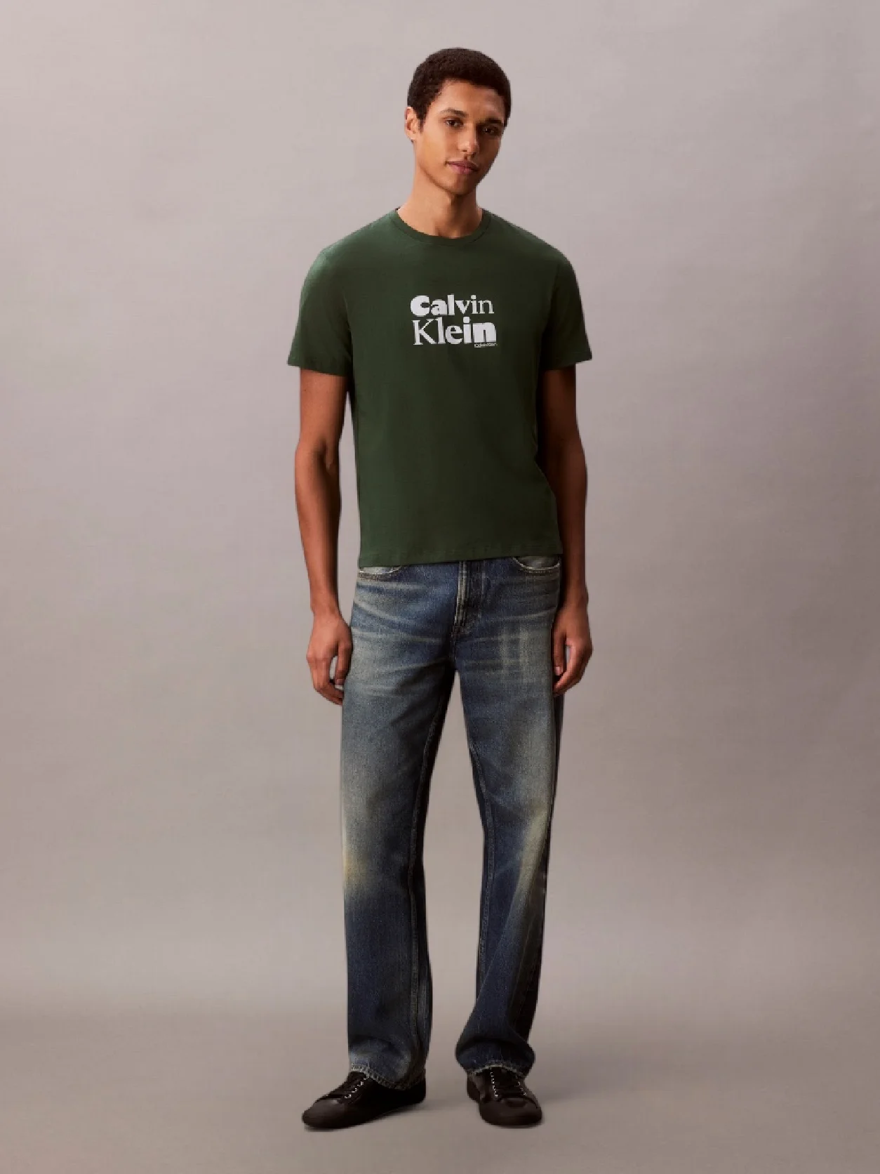 Sycamore تيشيرت قطني بشعار