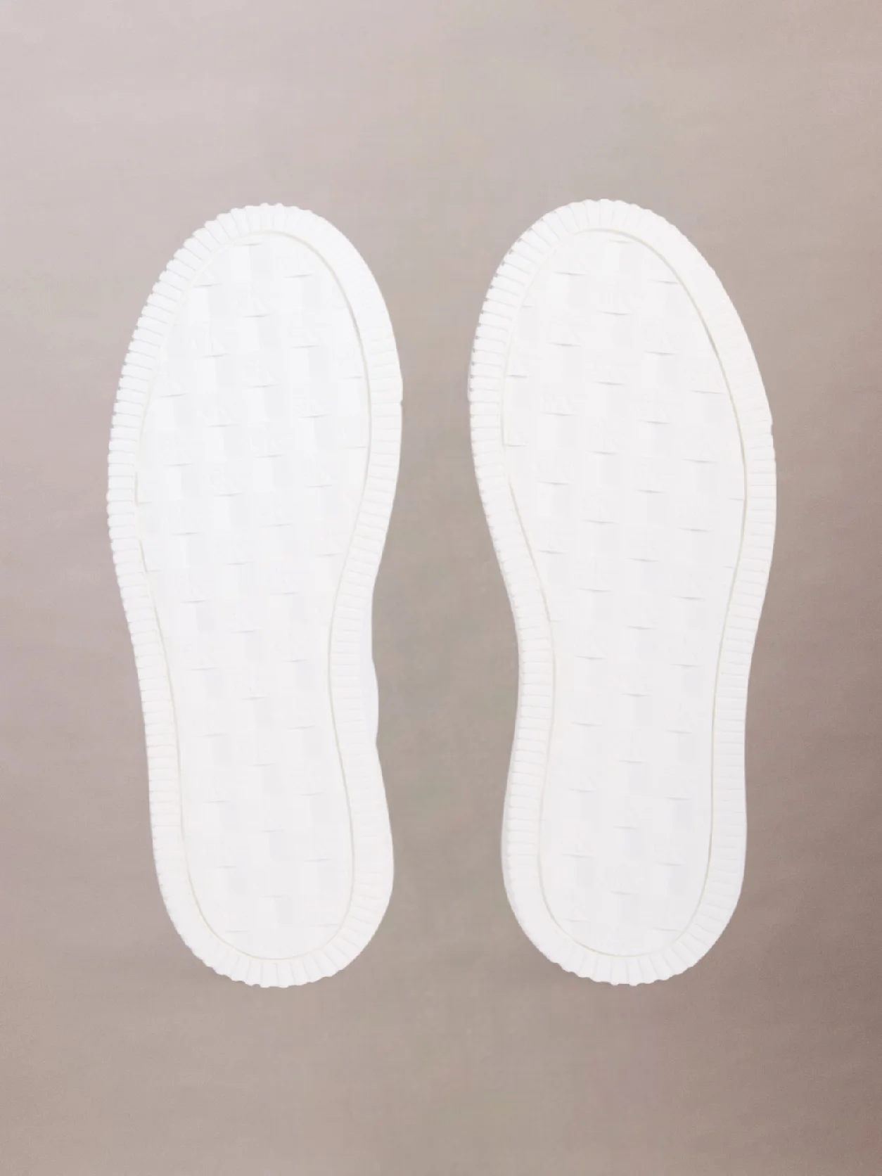 Bright White/Black حذاء رياضي من الجلد