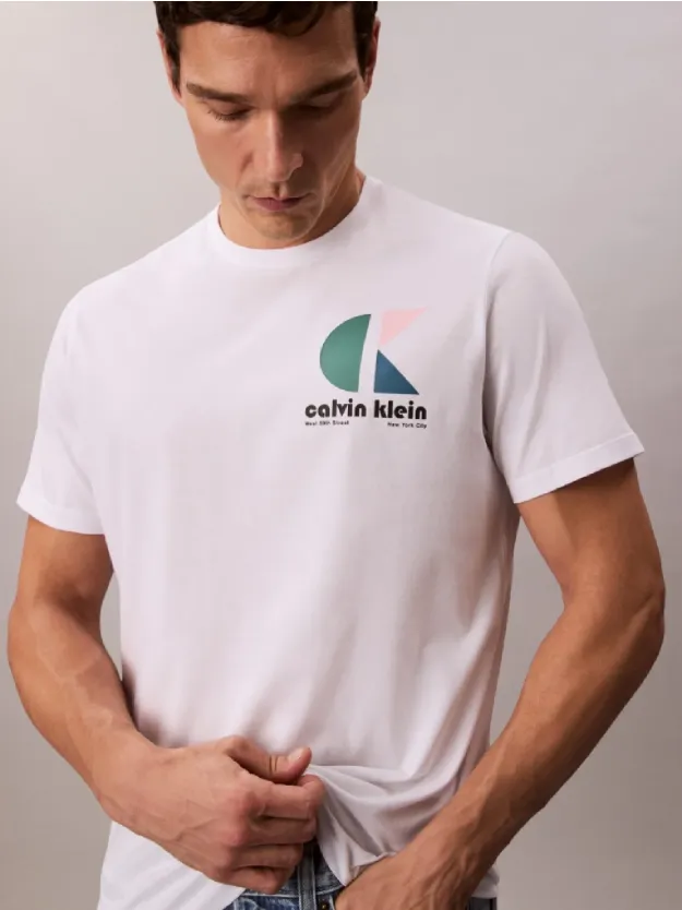 Brilliant White تيشيرت بشعار