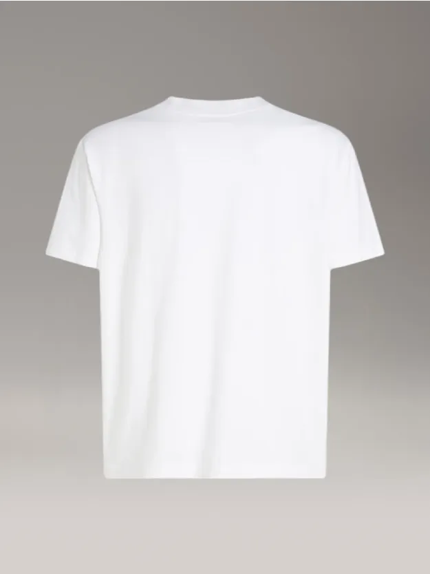  تيشرت مزين بشعار كلفن كلاين