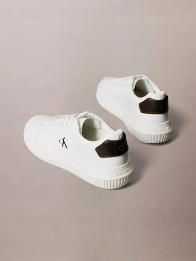 Bright White/Black حذاء رياضي من الجلد