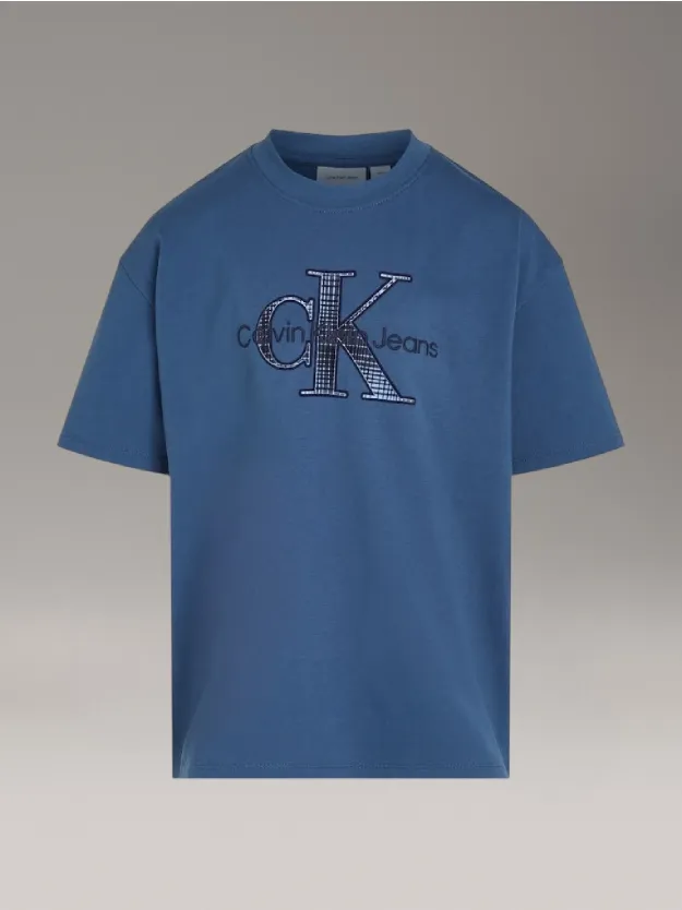 تيشرت مزين بشعار كلفن كلاين