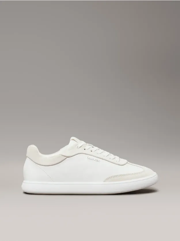  حذاء رياضي من الجلد بتصميم منخفض