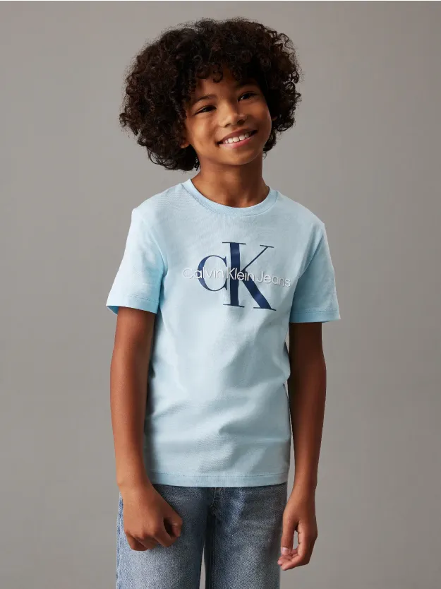  تيشرت للجنسين مزين بشعار كلفن كلاين