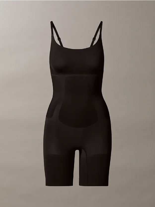 Black بودي سوت لنحت القوام من تشكيلة Secure Sculpt