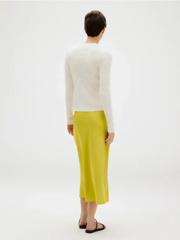 Warm Olive تنورة ساتان متوسطة الطول