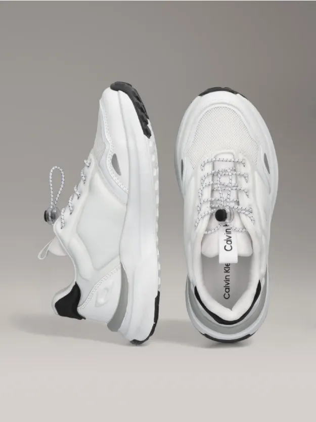 WHITE/BLACK Kids No-Tie Trainers