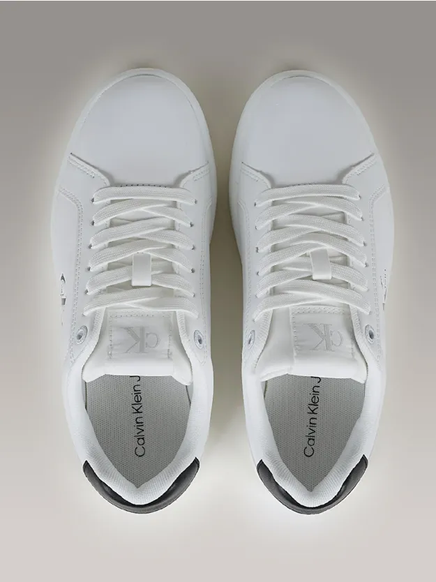 Bright White/Black حذاء رياضي من الجلد بنمط كلاسيكي