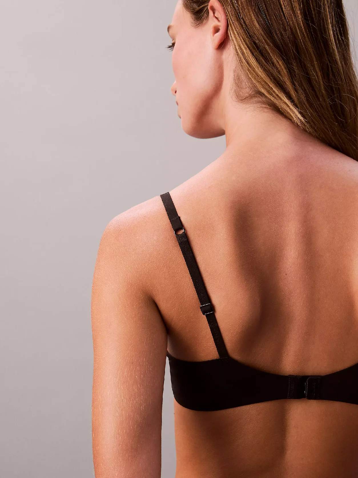 Black برا بتغطية كاملة من تشكيلة Perfectly Fit