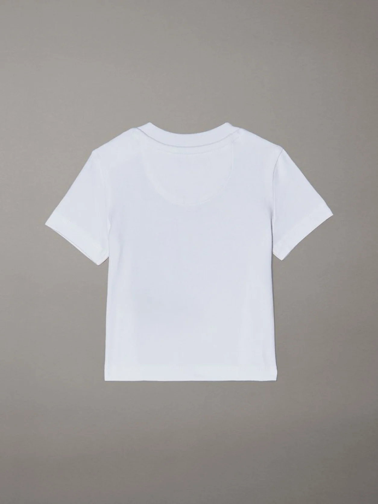 Bright White تيشرت للأطفال حديثي الولادة مزين بشعار كلفن كلاين