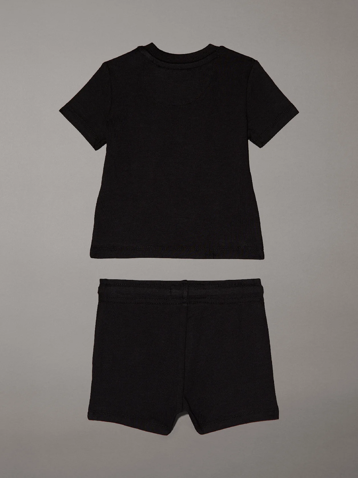Ck Black طقم شورت وتيشرت للأطفال حديثي الولادة