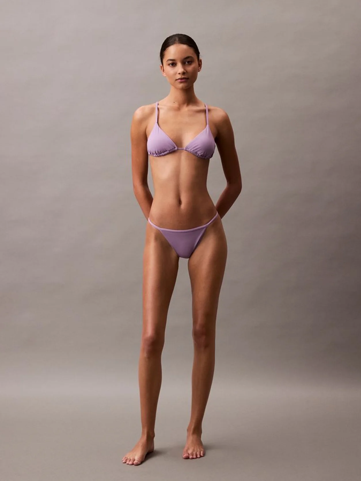 Lilac Quartz قطعة بيكيني علوية مثلثة الشكل من تشكيلة CK Essentials