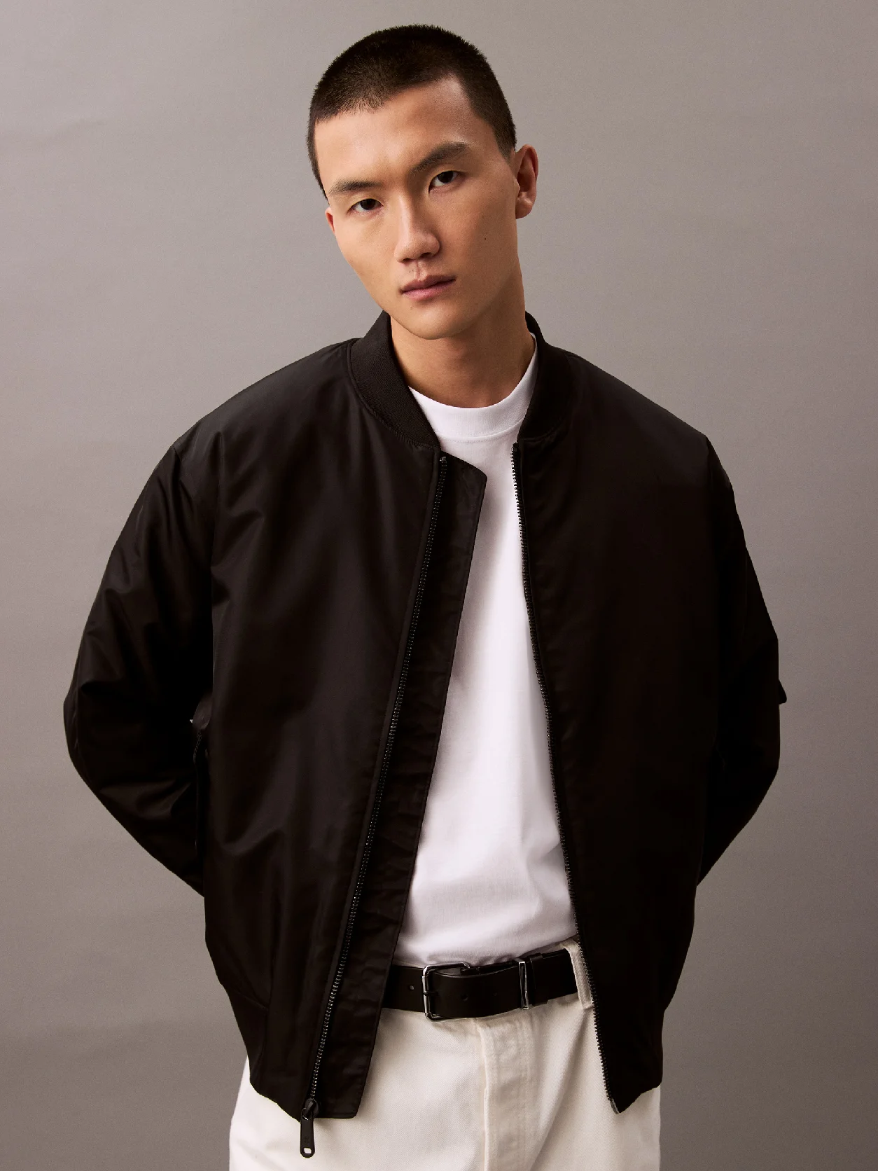 Brilliant White تيشرت بقصة مريحة