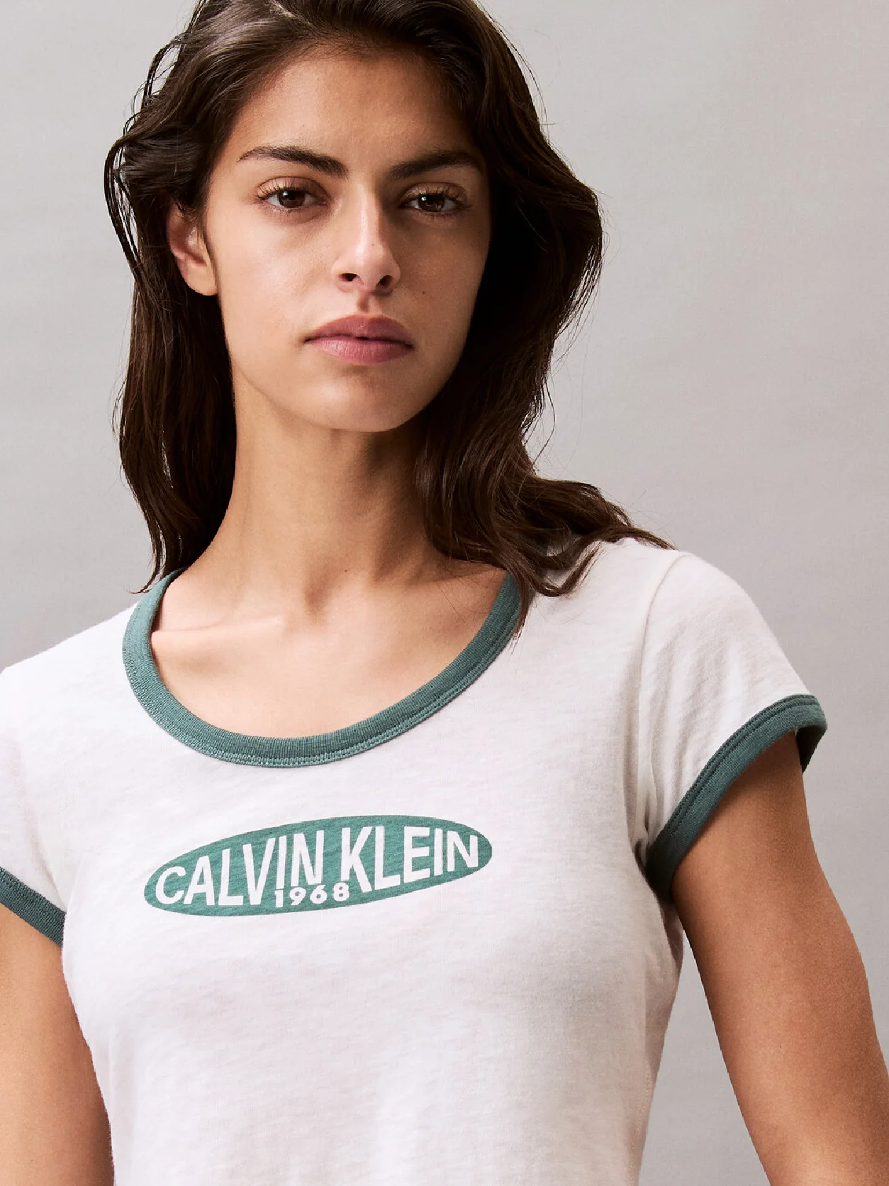 Snow White تيشيرت بطبعة شعار