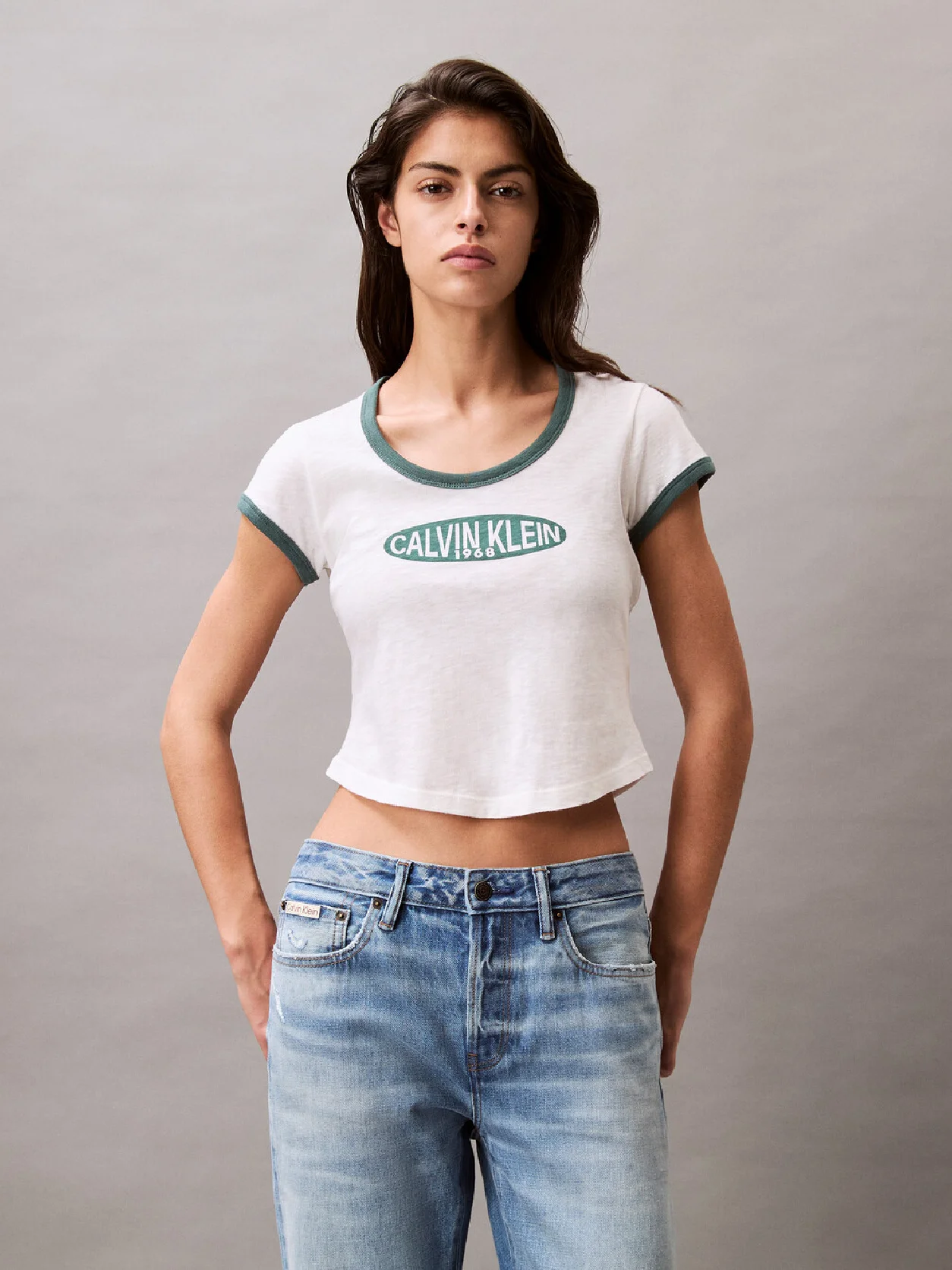 Snow White تيشيرت بطبعة شعار