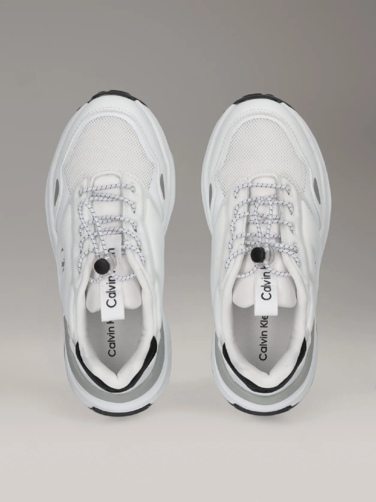 WHITE/BLACK Kids No-Tie Trainers