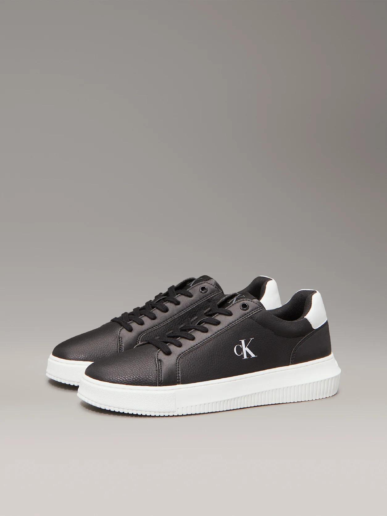 Black/Bright White Leather Trainers