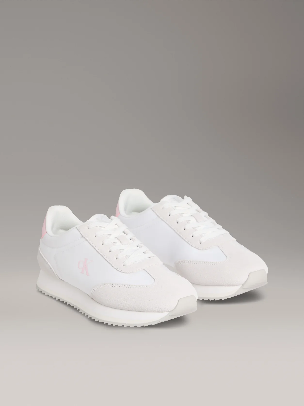 Bright White/Cameo Green حذاء رياضي من الجلد