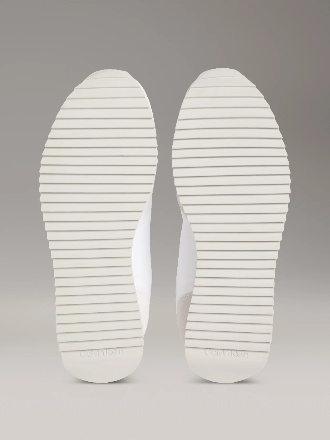 Bright White/Cameo Green حذاء رياضي من الجلد