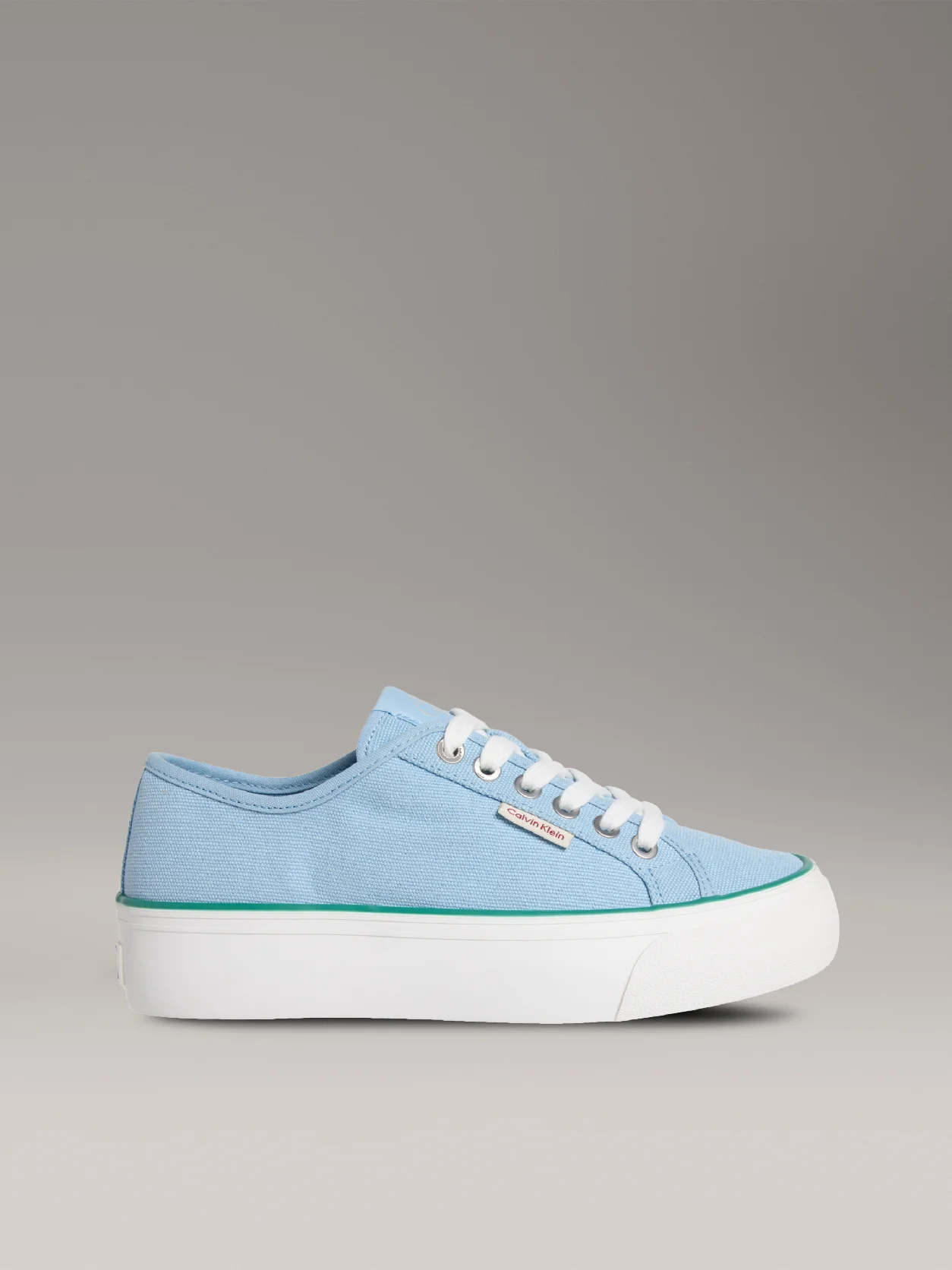 Dusk Blue / Bright White حذاء رياضي بنعل سميك من الكانفاس